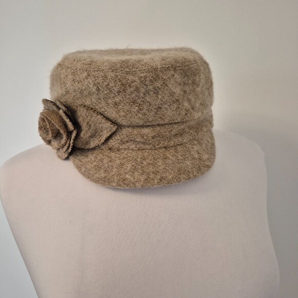 Wildflower Chic Flower Cap (Sm) - Picture 2 of 6